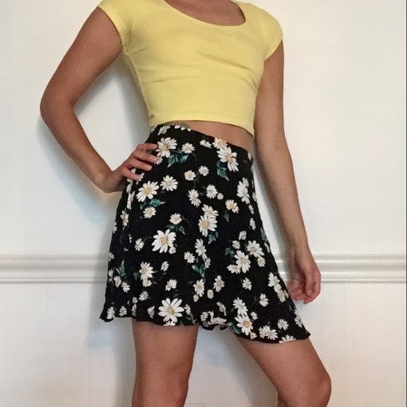 Forever 21 Dresses & Skirts - Daisy high wasted skirt